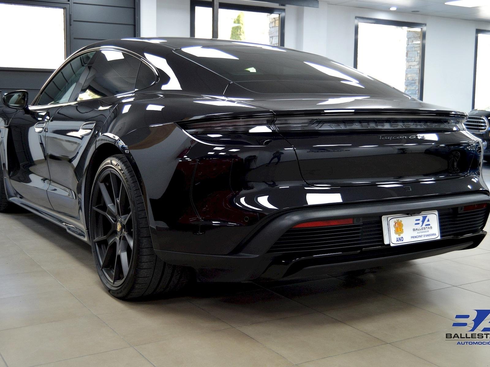 Porsche Taycan