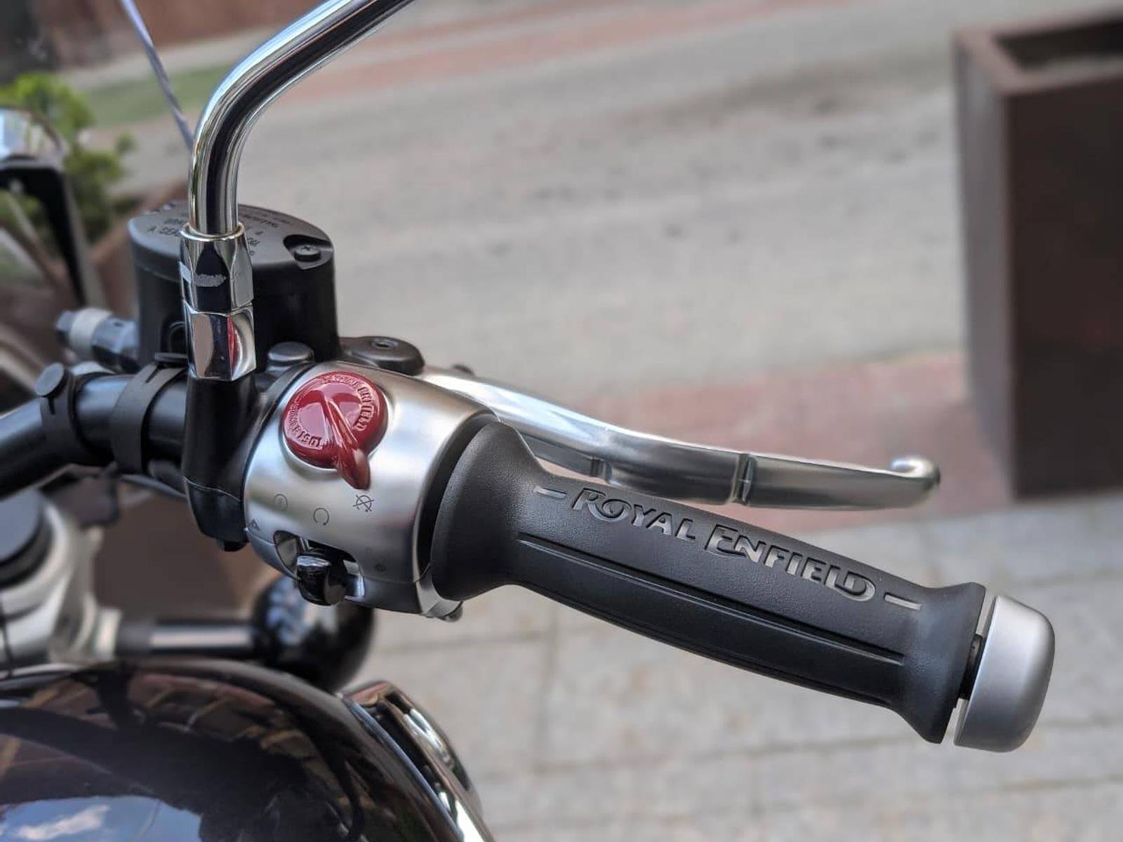 Royal Enfield SUPER METEOR 650