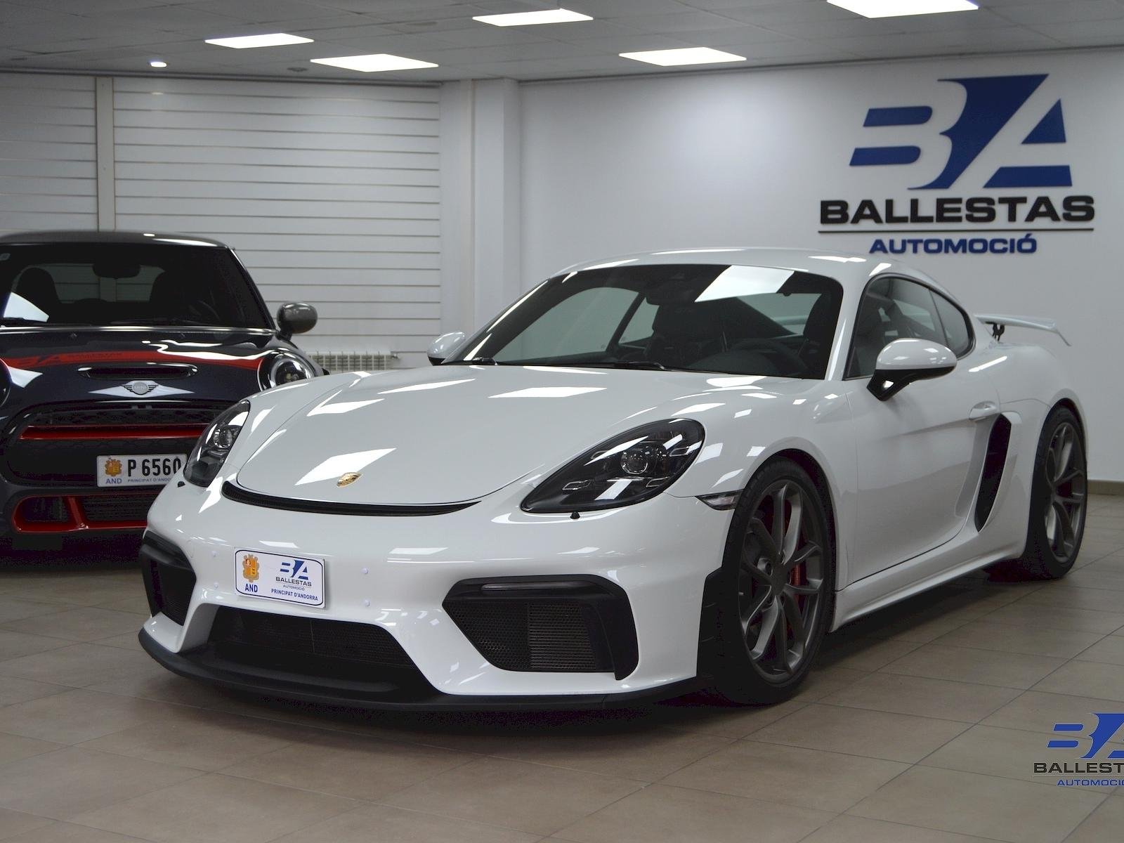 Porsche Cayman Gt4