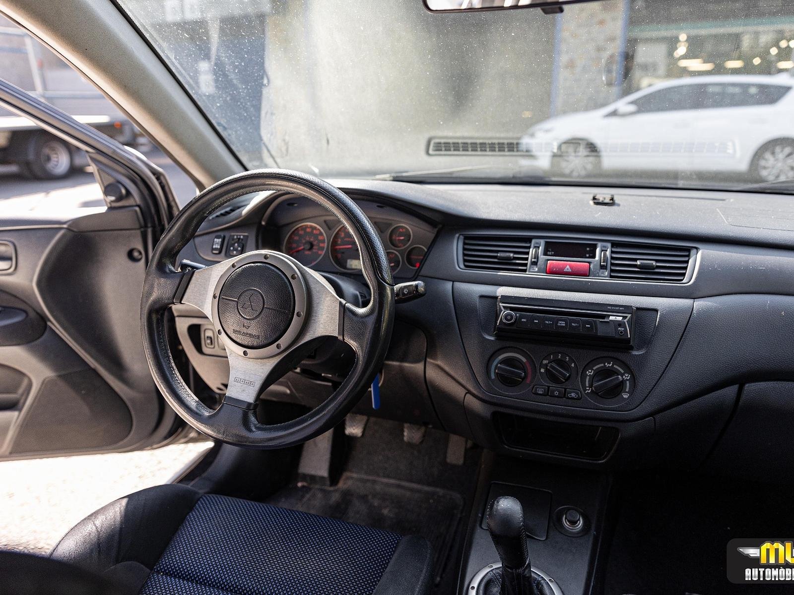 Mitsubishi Lancer