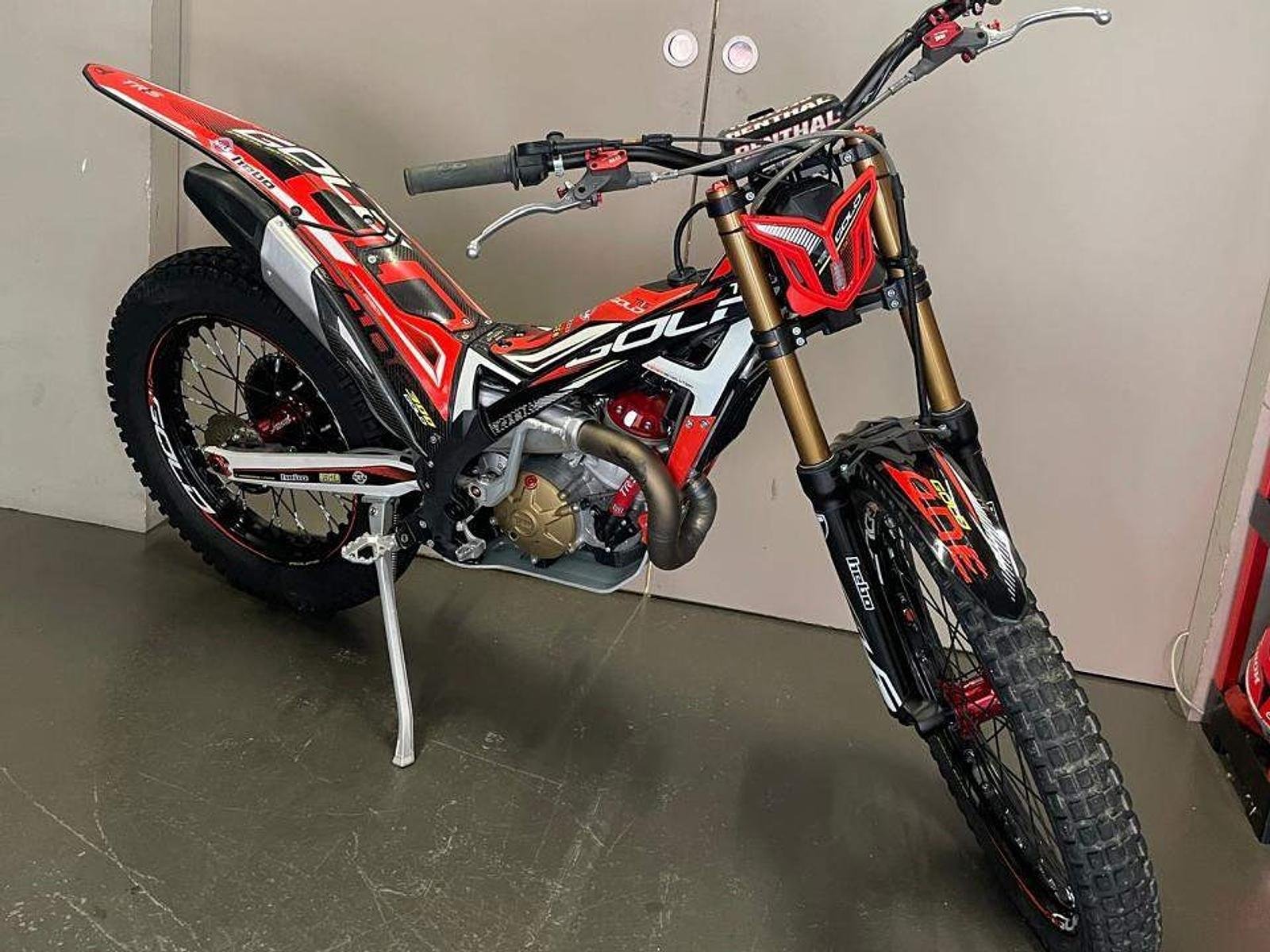 TRS Gold 300