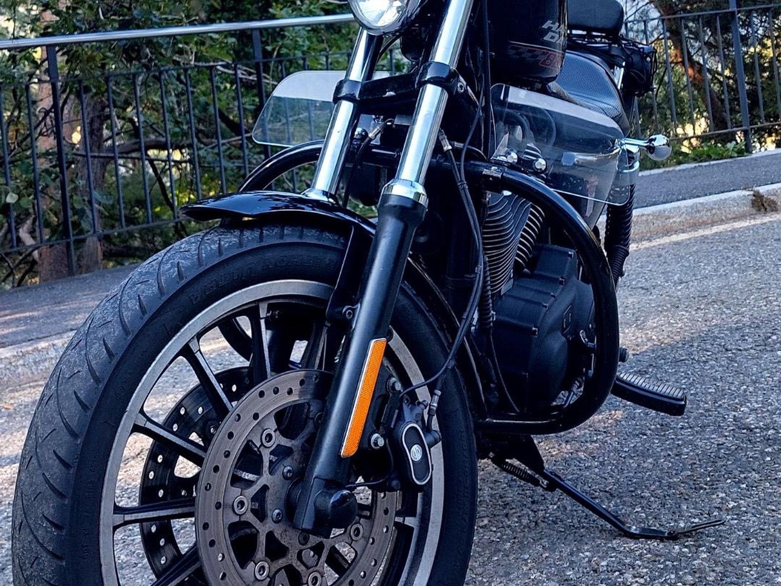 Harley-Davidson Sportster 883