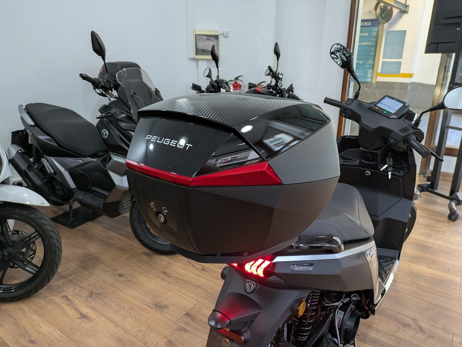 Peugeot Tweet 125