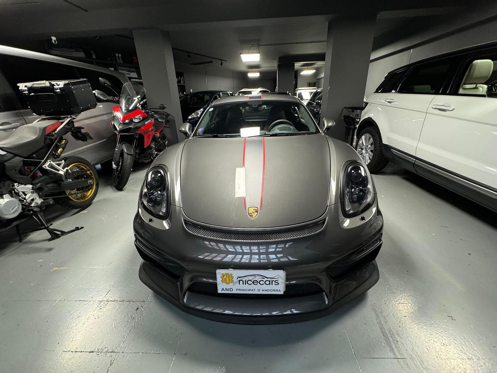 Porsche Cayman Gt4
