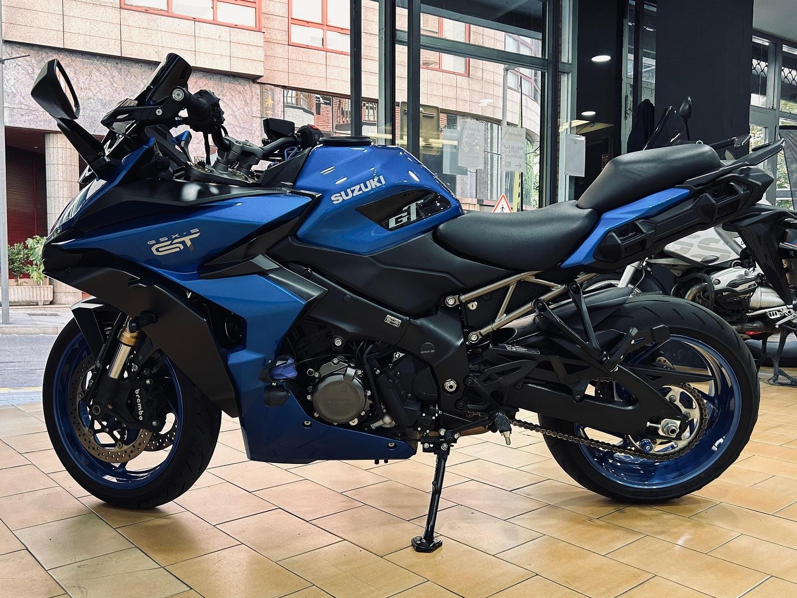 Suzuki GSX-S1000
