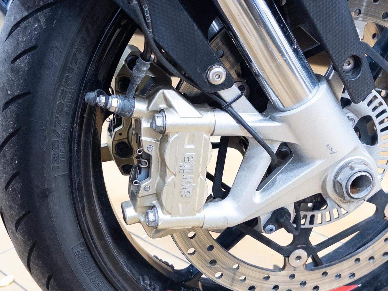 Aprilia Shiver 900